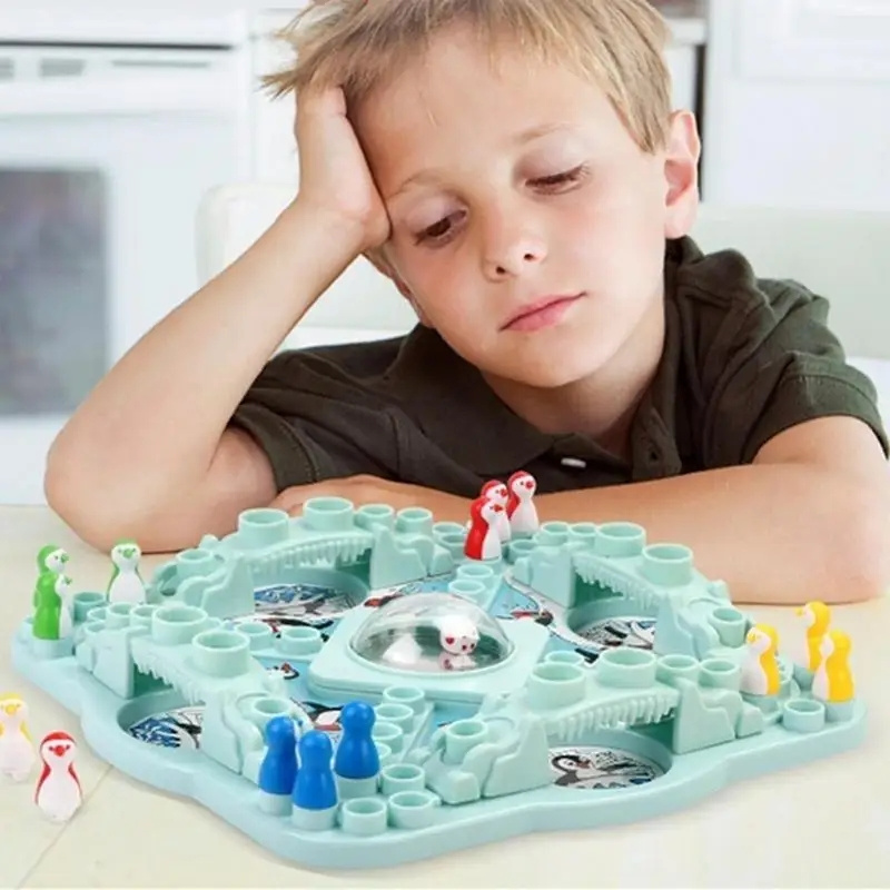 Multiplayer Penguin Flying Che - Board Game Multiplayer review and price